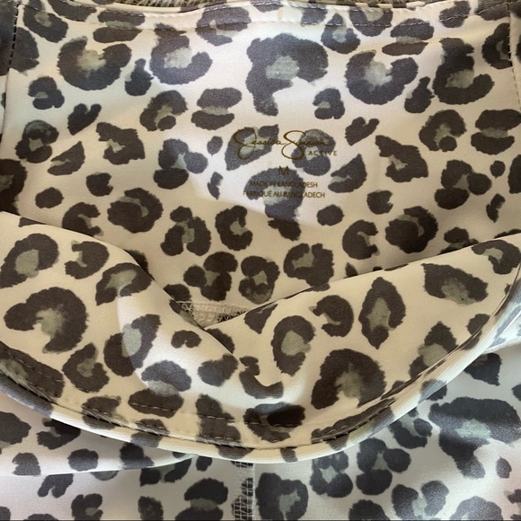 Jessica Simpson Movement Capri in Silver leopard - Picture 10 of 11